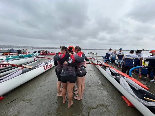 Lokahi paddling photo