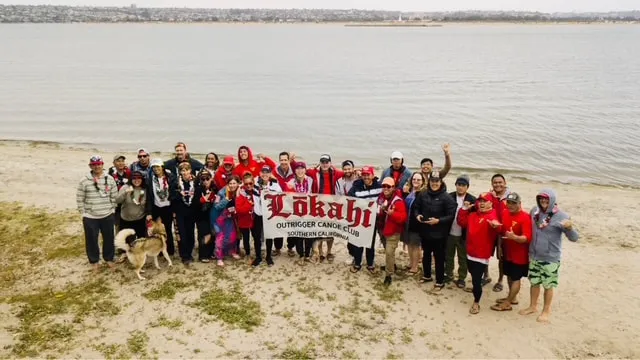 Lokahi paddling photo